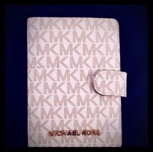 Micheal Kors Wallet